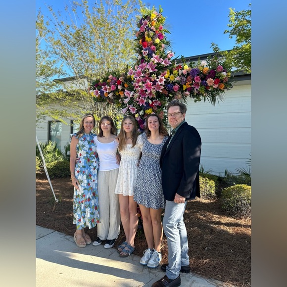 Meet your Posher, Jessi - Picture 4 of 5